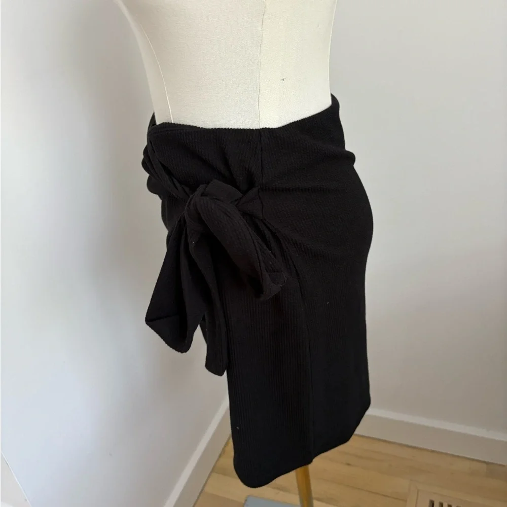 Kendall & Kylie Black Midi Wrap Skirt